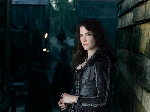 Lawless, Lucy [Salem] Photo