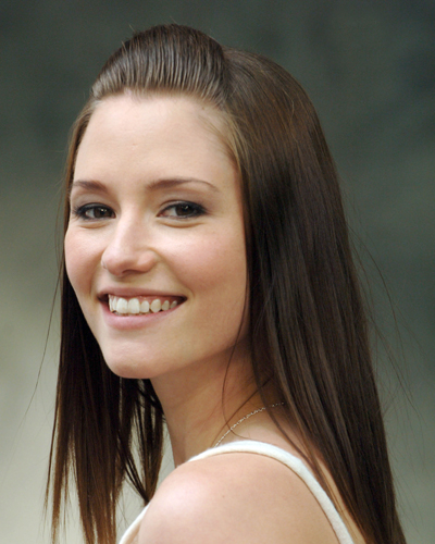 Leigh, Chyler [Reunion] Photo