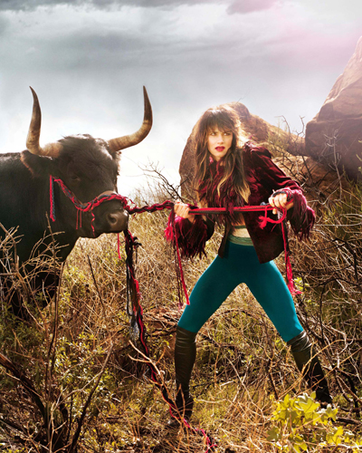 Lewis, Juliette Photo