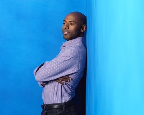 Malco, Romany [No Ordinary Family] Photo