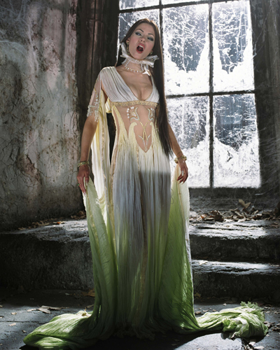 Maran, Josie [Van Helsing] Photo