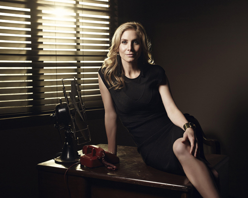 Mitchell, Elizabeth [Revolution] Photo