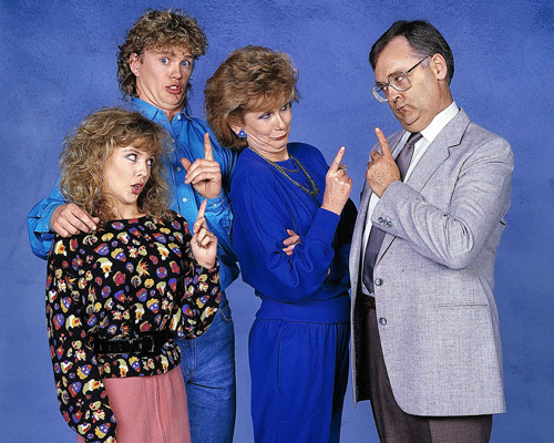 Neighbours [Cast] Photo