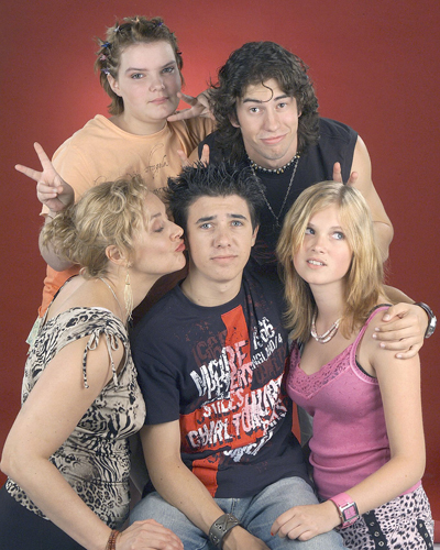 Neighbours [Cast] Photo