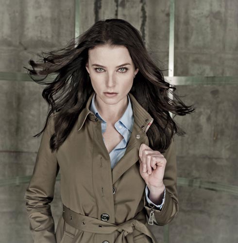 Nichols, Rachel [Continuum] Photo