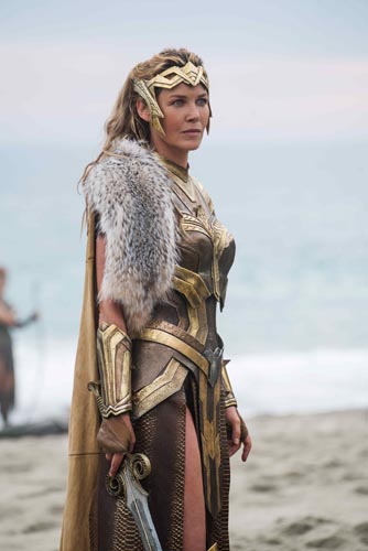 Nielsen, Connie [Wonder Woman] Photo