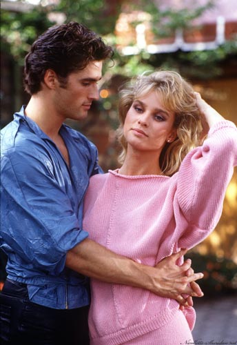 Paper Dolls [Cast] Photo