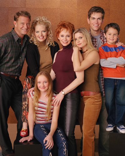 Reba [Cast] Photo