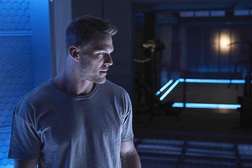 Ritchson, Alan [Titans] Photo