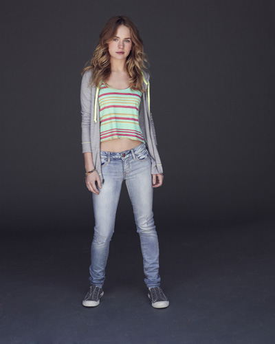 Robertson, Britt [Under the Dome] Photo