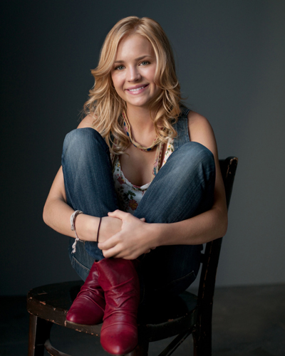 Robertson, Brittany [Life Unexpected] Photo