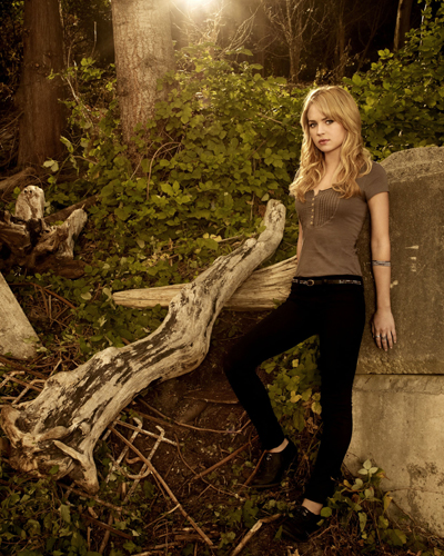 Robinson, Britt [The Secret Circle] Photo