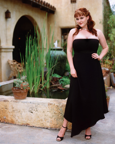 Rue, Sara [Less Than Perfect] Photo