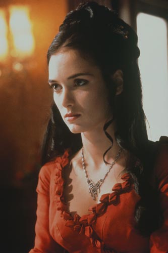 Ryder, Winona [Bram Stoker's Dracula] Photo