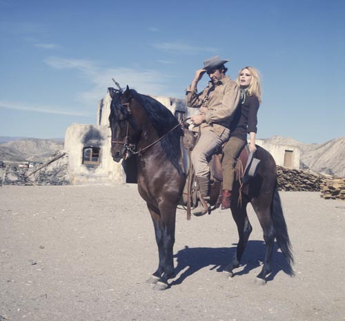 Shalako [Cast] Photo