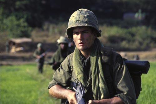 Sheen, Charlie [Platoon] Photo