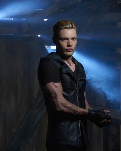 Sherwood, Dominic [Shadowhunters] Photo