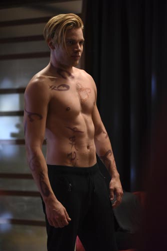 Sherwood, Dominic [Shadowhunters] Photo