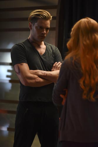 Sherwood, Dominic [Shadowhunters] Photo