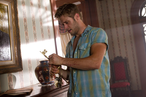 Sipos, Shaun [Texas Chainsaw 3D] Photo
