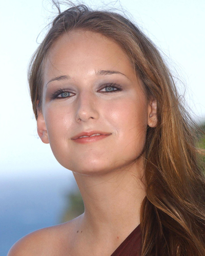 Sobieski, Leelee Photo