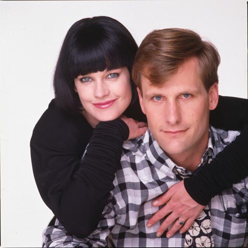 Something Wild [Cast] Photo