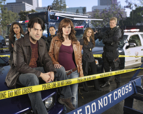 Standoff [Cast] Photo