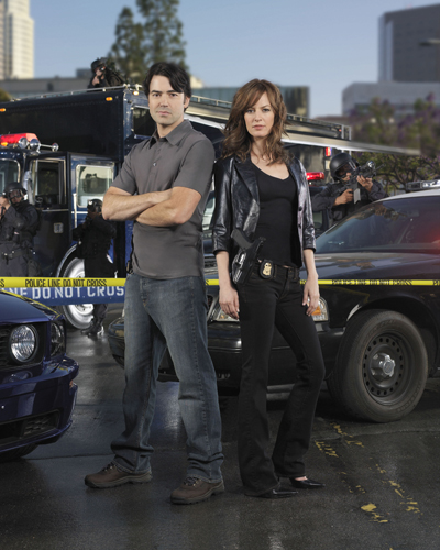 Standoff [Cast] Photo