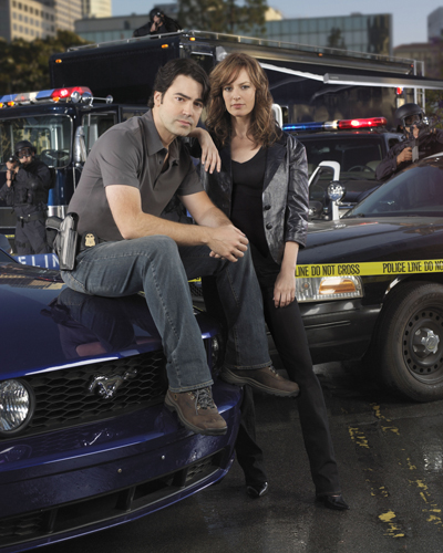 Standoff [Cast] Photo