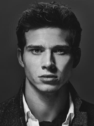 Stark, Oliver [Into the Badlands] Photo