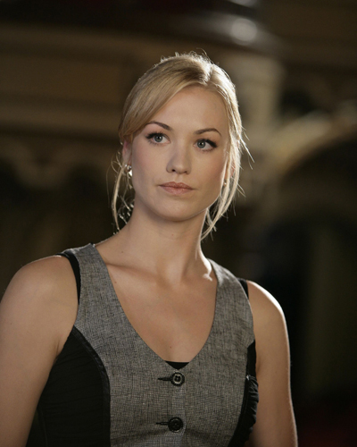 Strahovski, Yvonne [Chuck] Photo