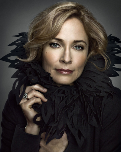 Thompson, Susanna [Arrow] Photo