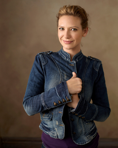 Torv, Anna [Fringe] Photo