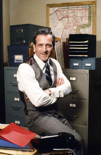 Travanti, Daniel J [Hill Street Blues] Photo