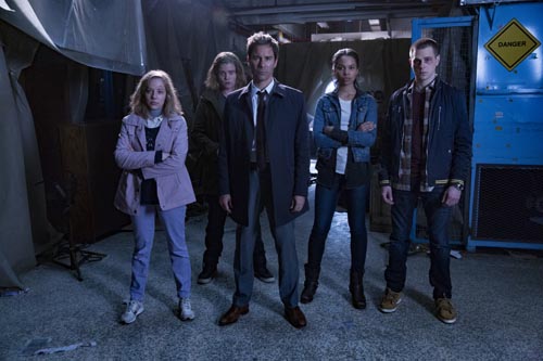 Travelers [Cast] Photo