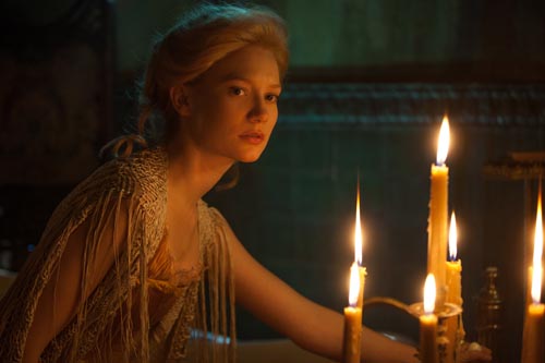 Wasikowska, Mia [Crimson Peak] Photo