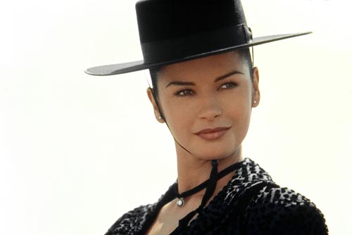 Zeta-Jones, Catherine [The Mask of Zorro] Photo